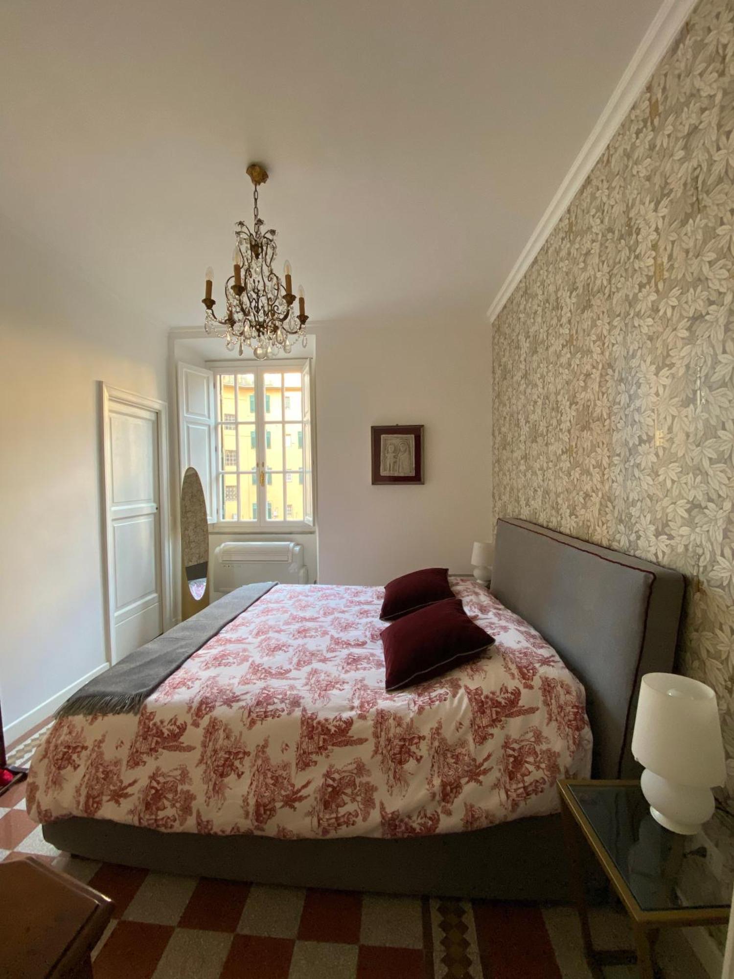 Timeless Elegance Near Vatican Apartment *